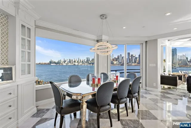 $6,500,000 | 600 Harbor Boulevard, Unit 107981, Weehawken, NJ 07086
