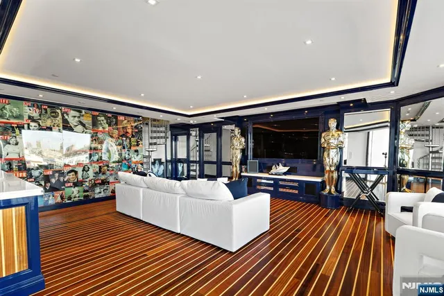 $6,500,000 | 600 Harbor Boulevard, Unit 107981, Weehawken, NJ 07086