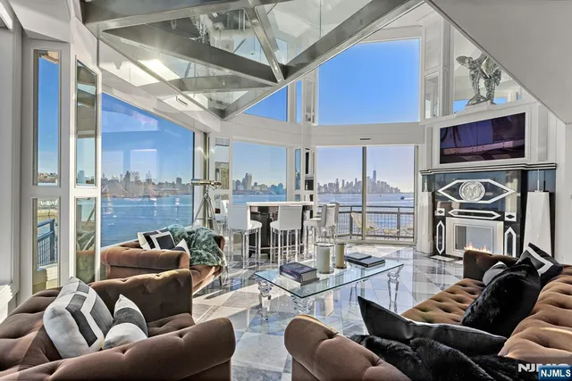 $6,500,000 | 600 Harbor Boulevard, Unit 107981, Weehawken, NJ 07086