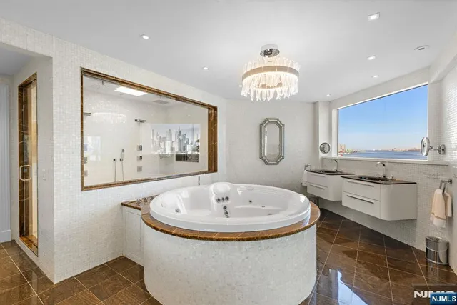 $6,500,000 | 600 Harbor Boulevard, Unit 107981, Weehawken, NJ 07086