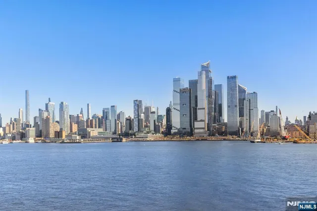 $6,500,000 | 600 Harbor Boulevard, Unit 107981, Weehawken, NJ 07086