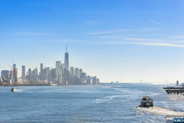 $6,500,000 | 600 Harbor Boulevard, Unit 107981, Weehawken, NJ 07086