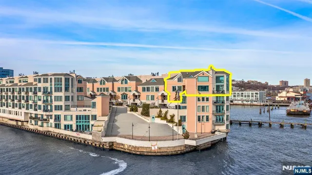 $6,500,000 | 600 Harbor Boulevard, Unit 107981, Weehawken, NJ 07086