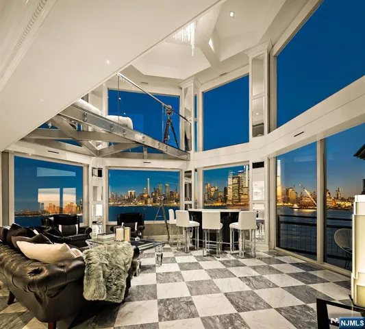 $6,500,000 | 600 Harbor Boulevard, Unit 107981, Weehawken, NJ 07086