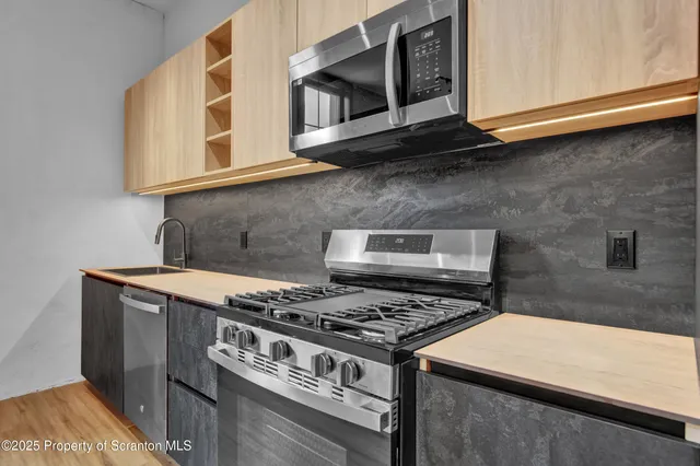 $1,695 | 117 Penn Avenue, Unit 105, Scranton, PA 18503