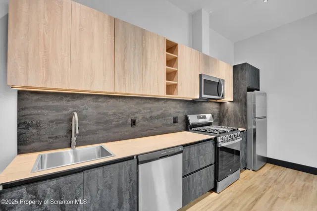 $1,695 | 117 Penn Avenue, Unit 105, Scranton, PA 18503