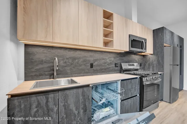 $1,695 | 117 Penn Avenue, Unit 105, Scranton, PA 18503