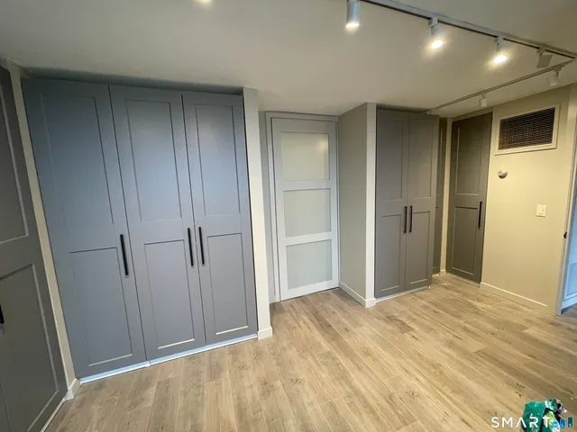 $459,000 | 1 Gold Street, Unit 13AB, Hartford, CT 06103