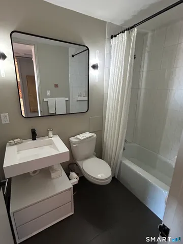 $459,000 | 1 Gold Street, Unit 13AB, Hartford, CT 06103