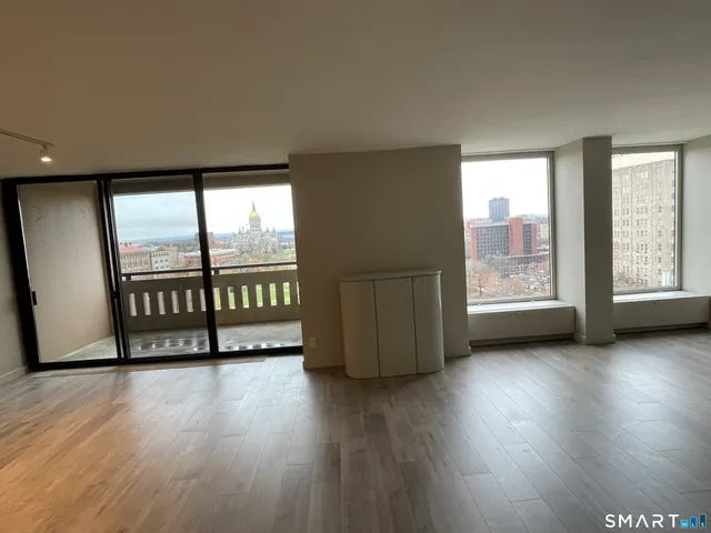 $459,000 | 1 Gold Street, Unit 13AB, Hartford, CT 06103