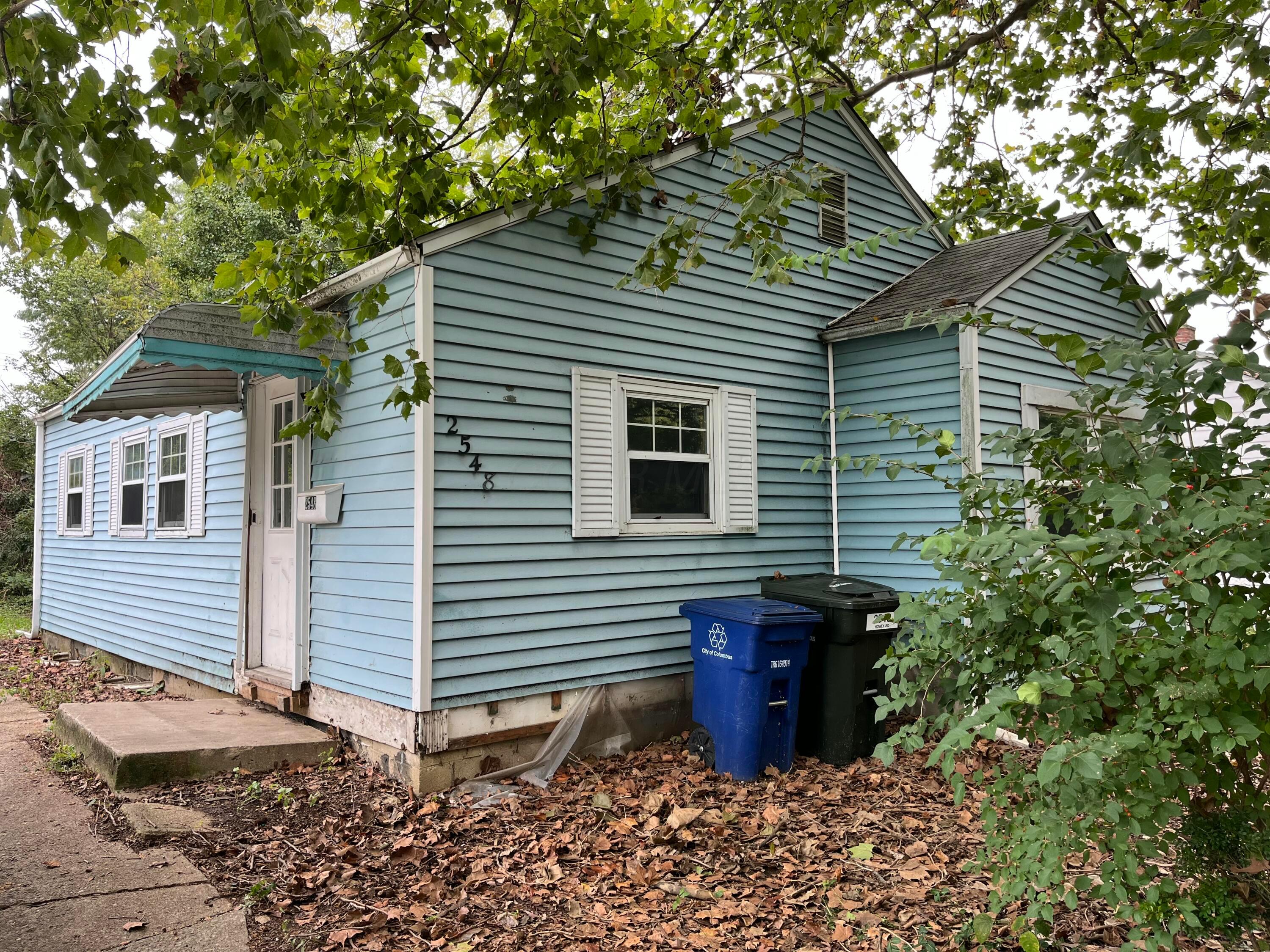 2548 Howey Road Columbus, OH 43211 - Photo 14 of 16 20260922_203131503_iOS