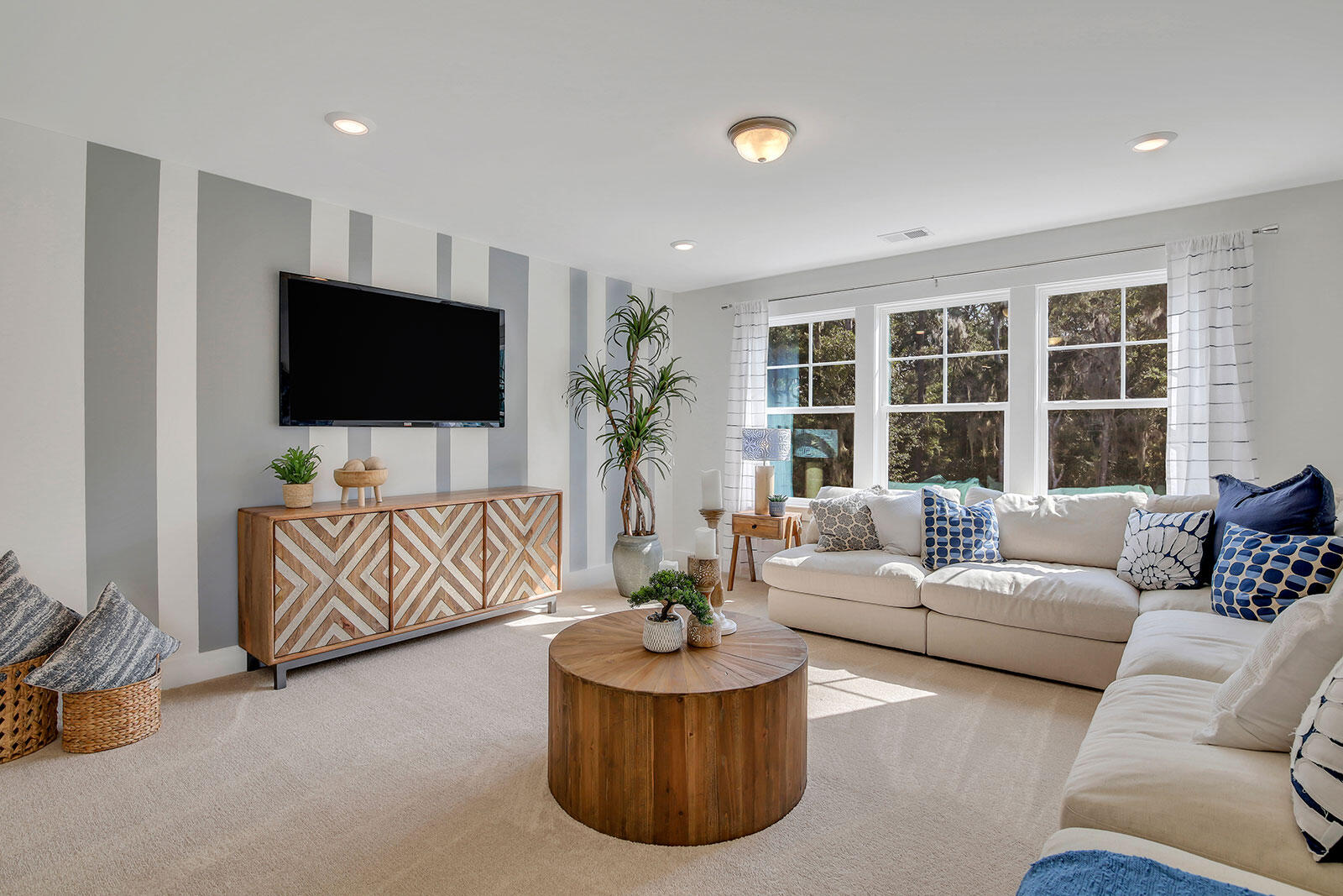 463 Rowley Lane Summerville, SC 29486 - Photo 21 of 51 Loft