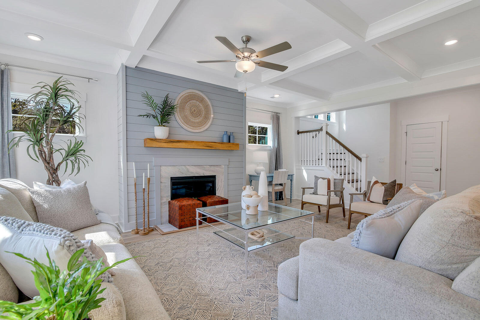 463 Rowley Lane Summerville, SC 29486 - Photo 6 of 51 Family Room