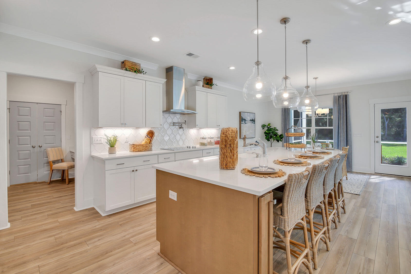 463 Rowley Lane Summerville, SC 29486 - Photo 10 of 51 Kitchen