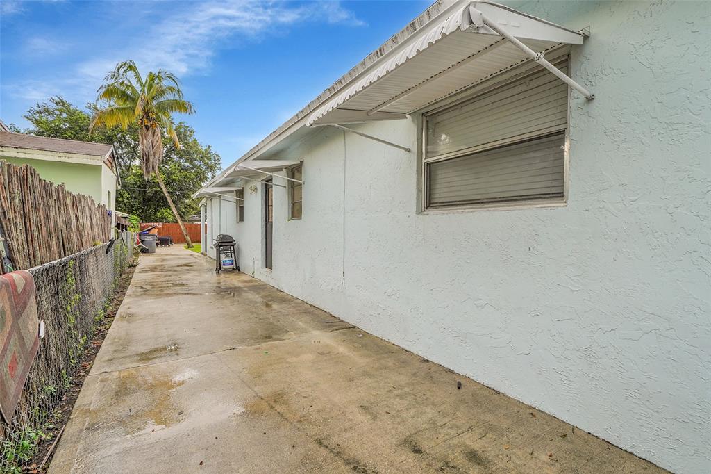 5715 Garfield Street Hollywood, FL 33021 - Photo 37 of 47