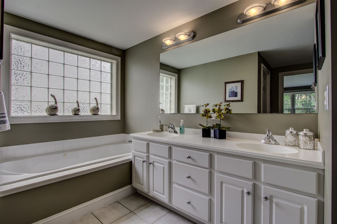 109 Hampton Meadows Hampton, NH 03842 - Photo 15 of 34 Gallery Image 15