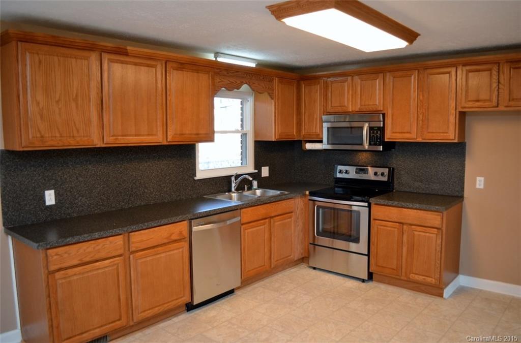 65 Circle Loop Stony Point, NC 28678 - Photo 2 of 21 Gallery Image 2