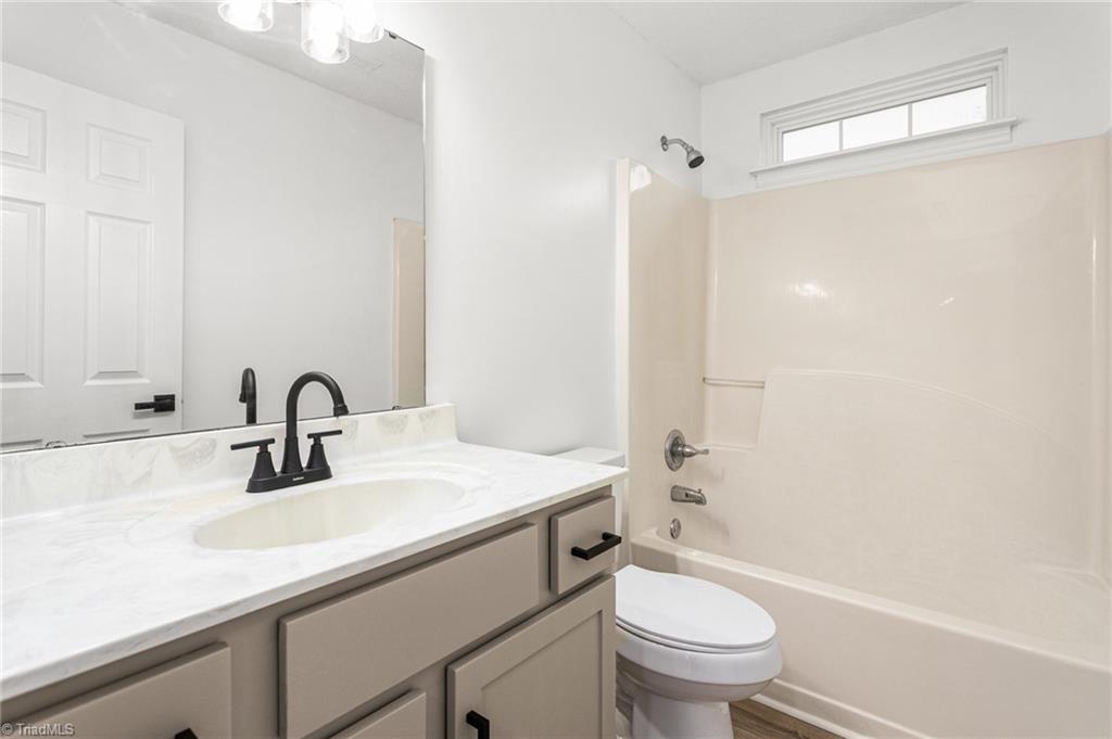 111 West Butler Avenue Liberty, NC 27298 - Photo 16 of 29