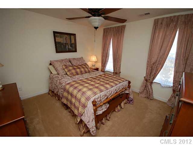 4415 David Cox Road Charlotte, NC 28269 - Photo 8 of 15 Gallery Image 8