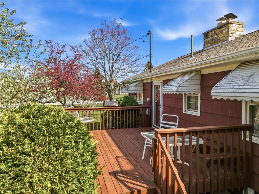 123 Hadley Road Greenville, PA 16125 - Photo 10 of 50 PATIO
