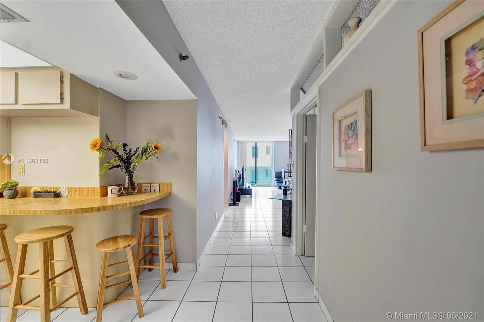 2401 Collins Avenue, Unit 710 Miami Beach, FL 33140 - Photo 11 of 41