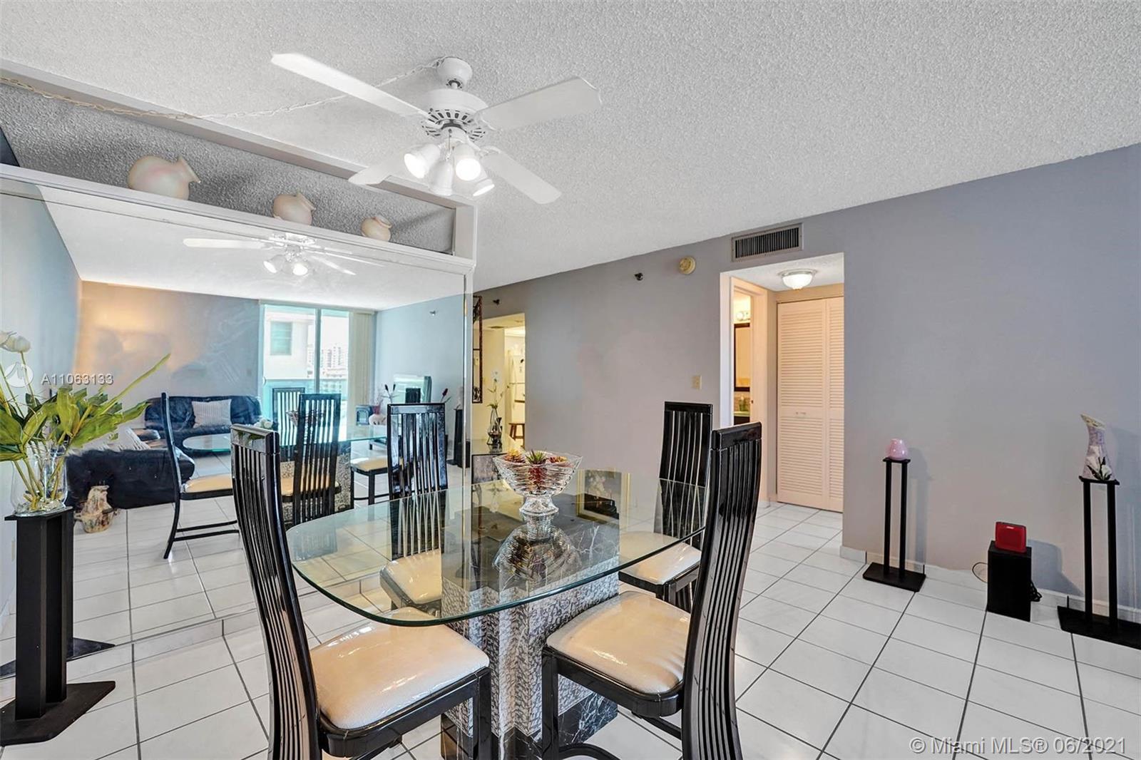2401 Collins Avenue, Unit 710 Miami Beach, FL 33140 - Photo 16 of 41