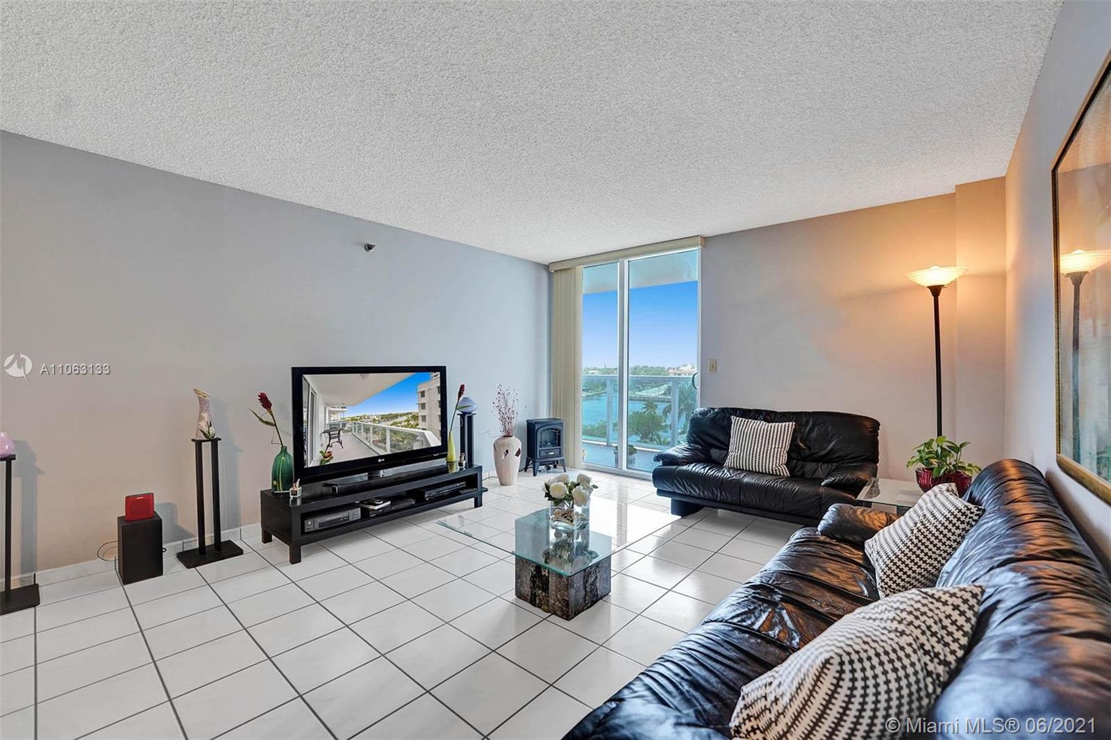 2401 Collins Avenue, Unit 710 Miami Beach, FL 33140 - Photo 18 of 41