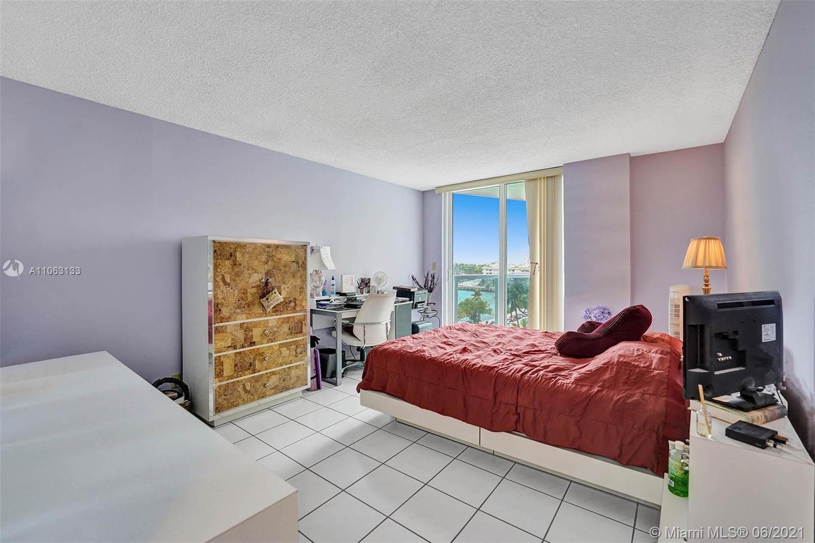 2401 Collins Avenue, Unit 710 Miami Beach, FL 33140 - Photo 20 of 41