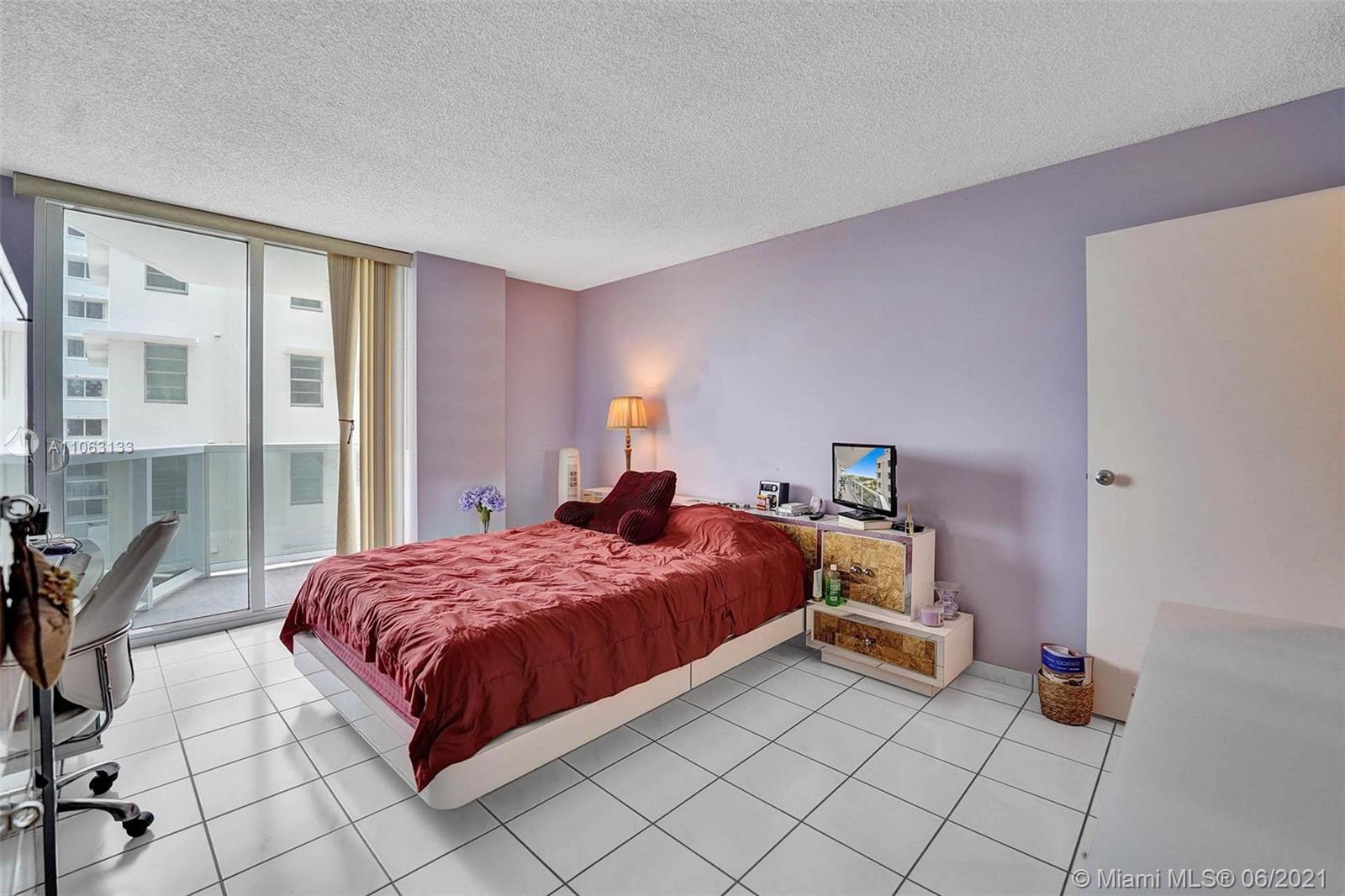 2401 Collins Avenue, Unit 710 Miami Beach, FL 33140 - Photo 21 of 41