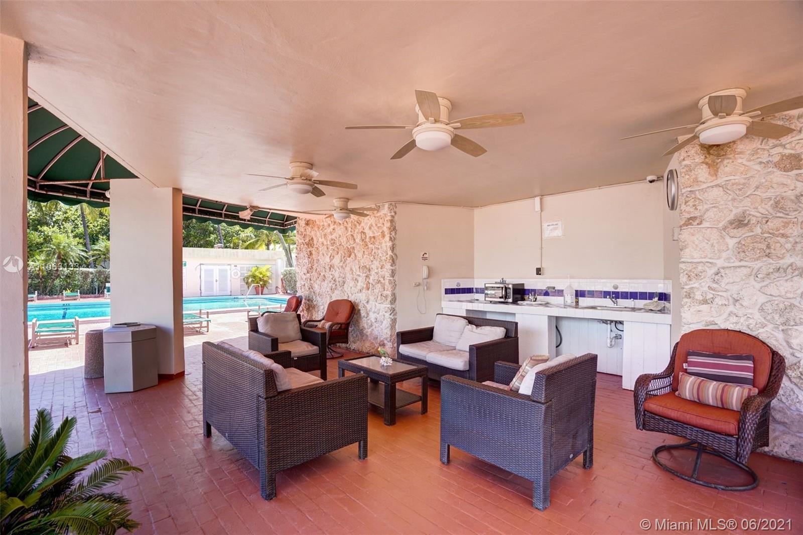 2401 Collins Avenue, Unit 710 Miami Beach, FL 33140 - Photo 40 of 41