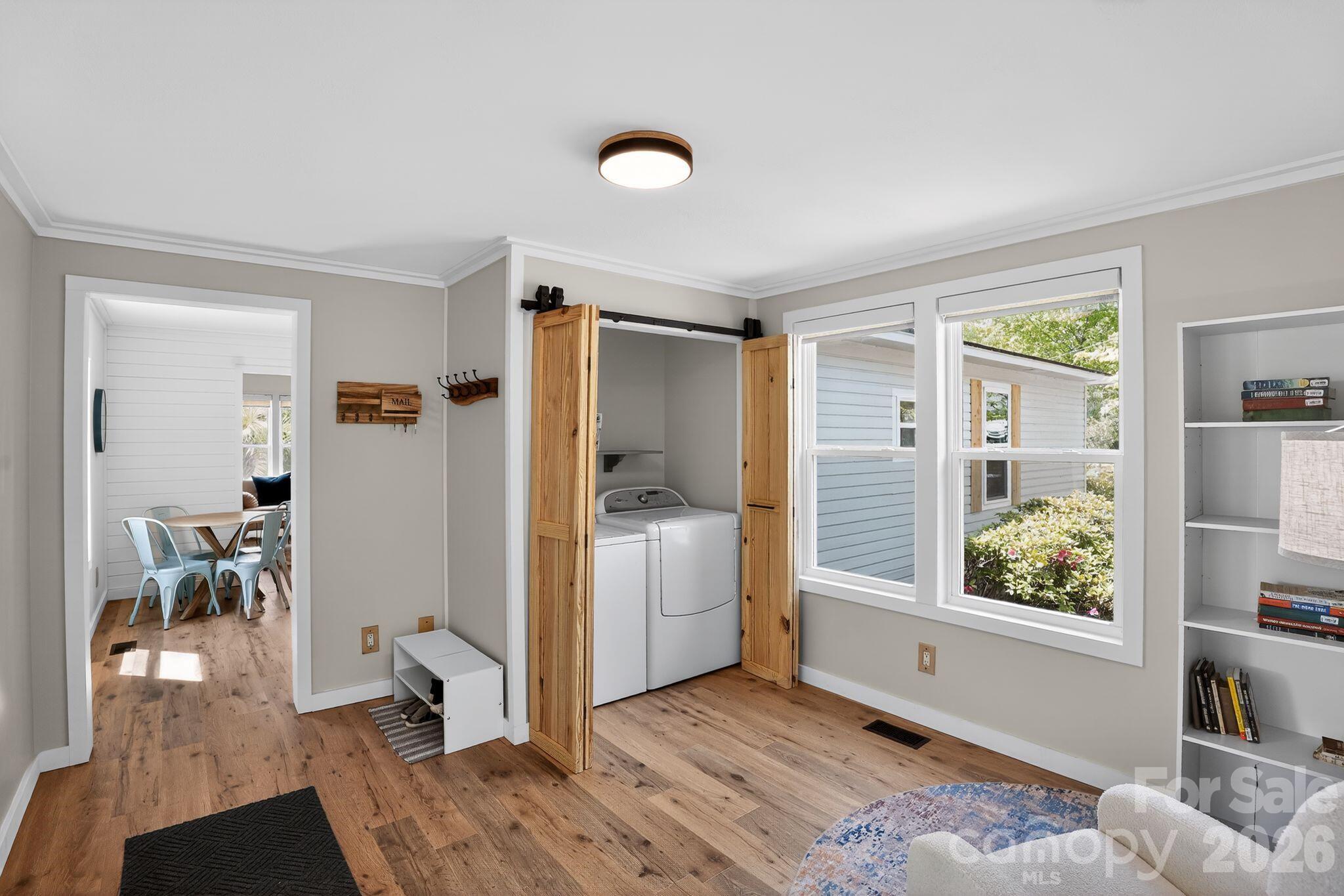 1724 Camp Shelor Road Manning, SC 29102 - Photo 19 of 48 a view of livingroom with furniture and window