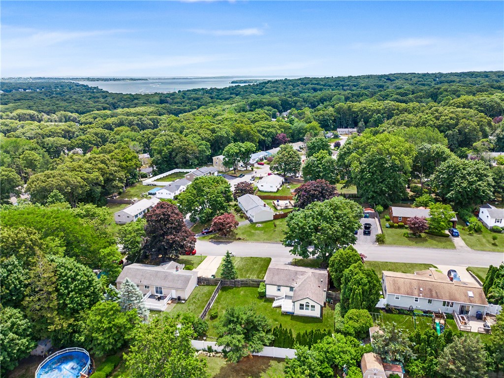 117 Larchmont Road Warwick, RI 02886 - Photo 5 of 44