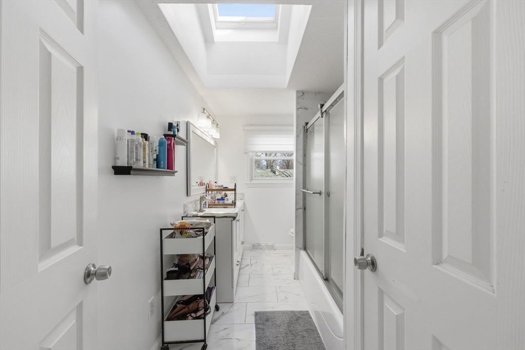 28 Drumlin Road Springfield, MA 01108 - Photo 19 of 38 Gallery Image 19
