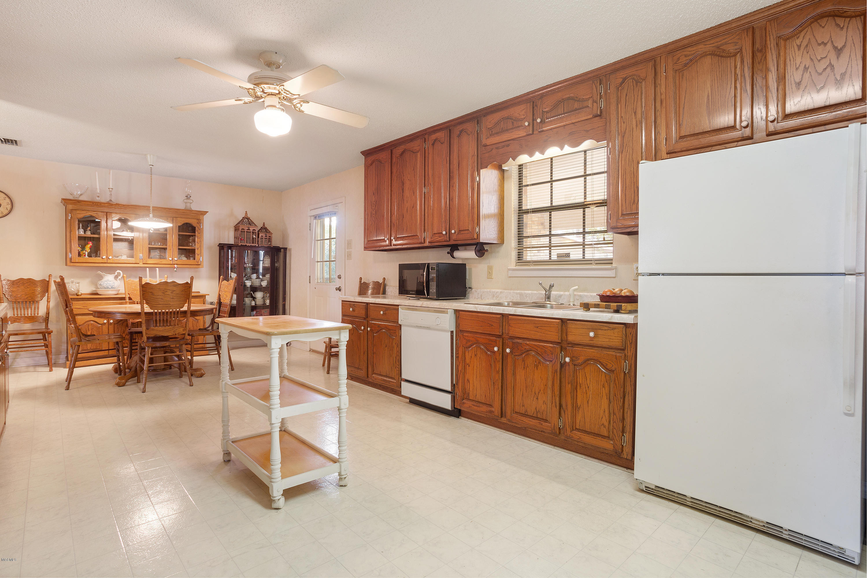 5521 Brown Road Ocean Springs, MS 39564 - Photo 7 of 25 00007