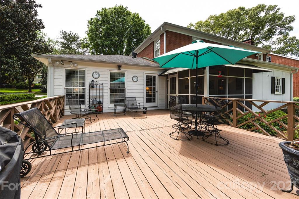 3216 Ferncliff Road Charlotte, NC 28211 - Photo 40 of 47 a view of a house with sitting area and furniture