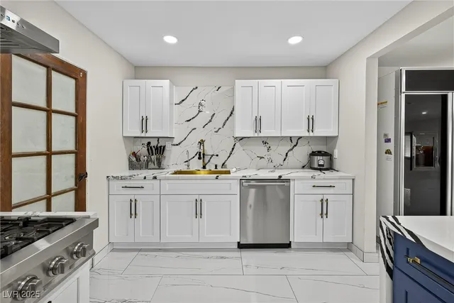 $760,000 | 431 North Fogg Street, Las Vegas, NV 89110