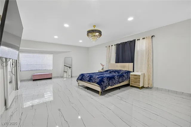 $760,000 | 431 North Fogg Street, Las Vegas, NV 89110