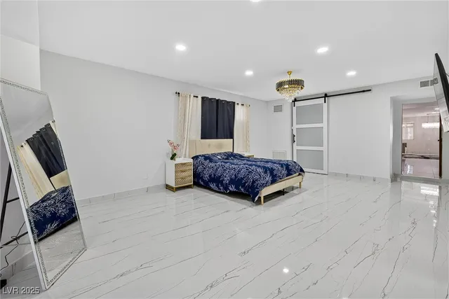 $760,000 | 431 North Fogg Street, Las Vegas, NV 89110