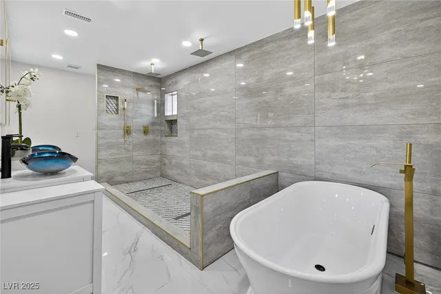 $760,000 | 431 North Fogg Street, Las Vegas, NV 89110