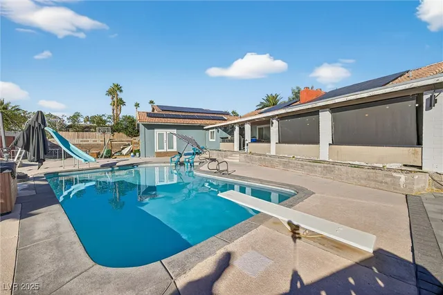 $760,000 | 431 North Fogg Street, Las Vegas, NV 89110