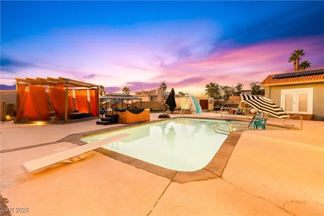 $760,000 | 431 North Fogg Street, Las Vegas, NV 89110