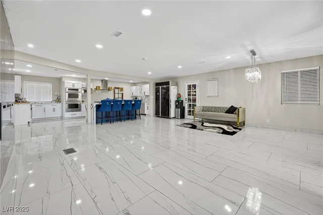 $760,000 | 431 North Fogg Street, Las Vegas, NV 89110