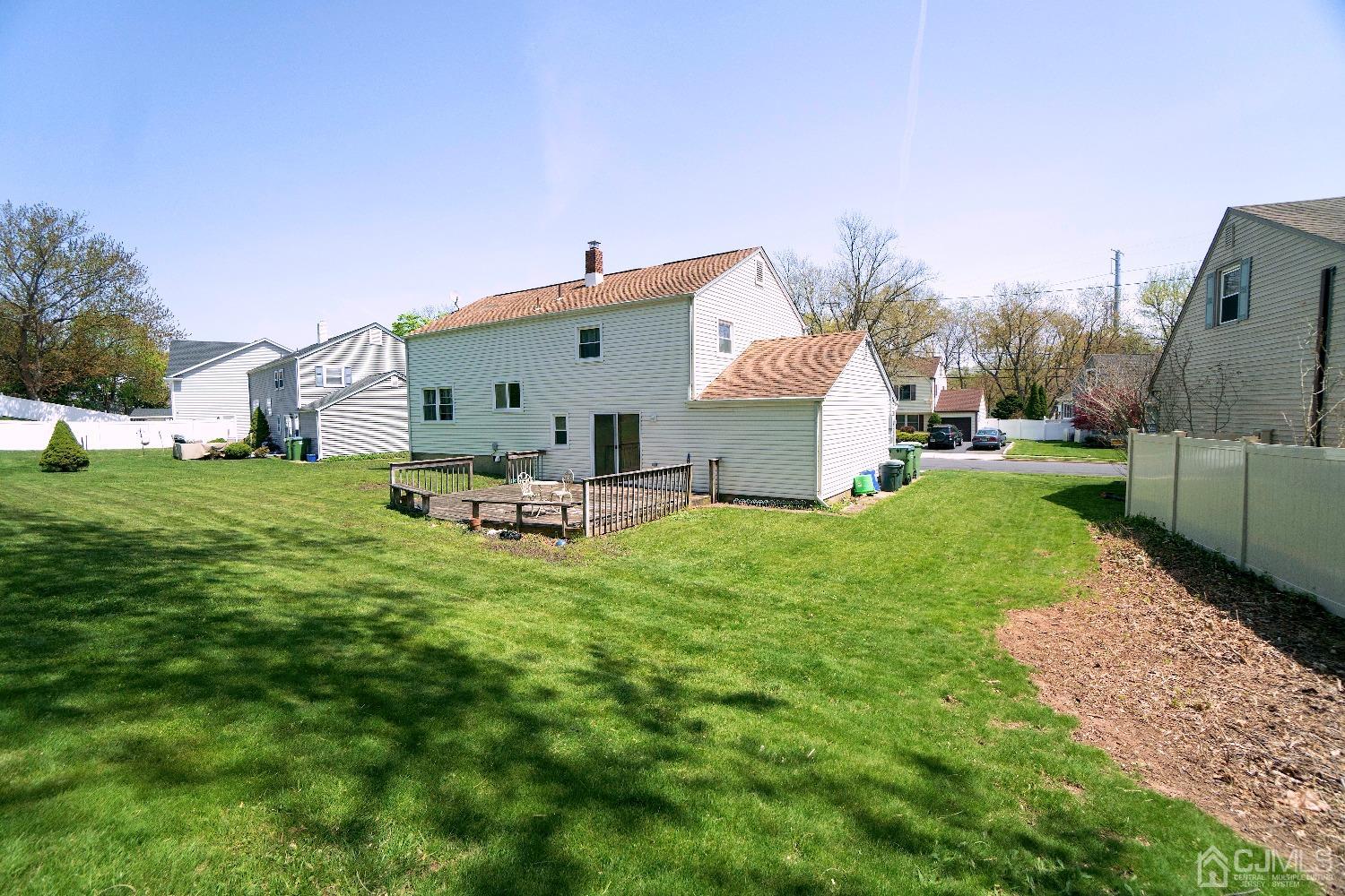26 Phillips Road Edison, NJ 08817 - Photo 26 of 27 a house view with a garden space