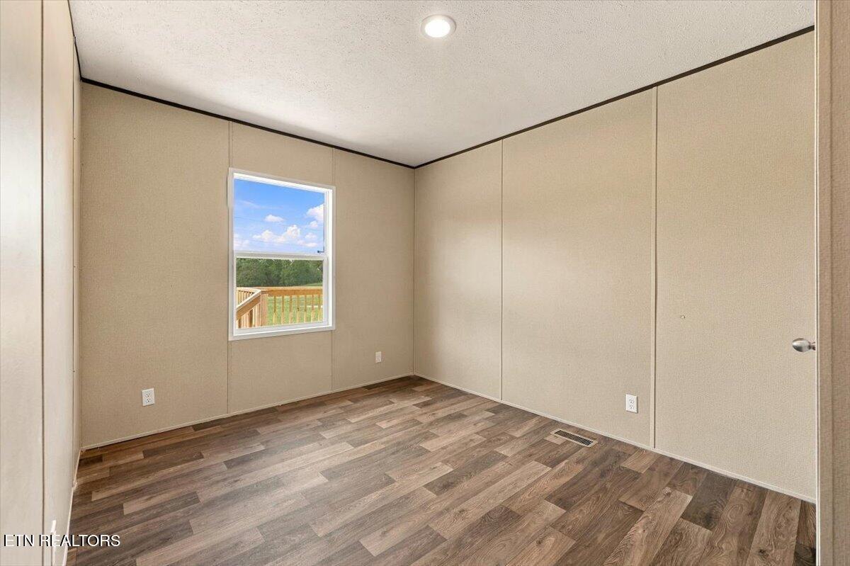 870 Shackleford Road Mosheim, TN 37818 - Photo 25 of 33 25-870_Shackleford_Road_Mosheim_025