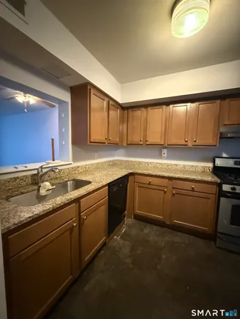 $2,600 | 10 Talcott Forest Road, Unit I, Farmington, CT 06032