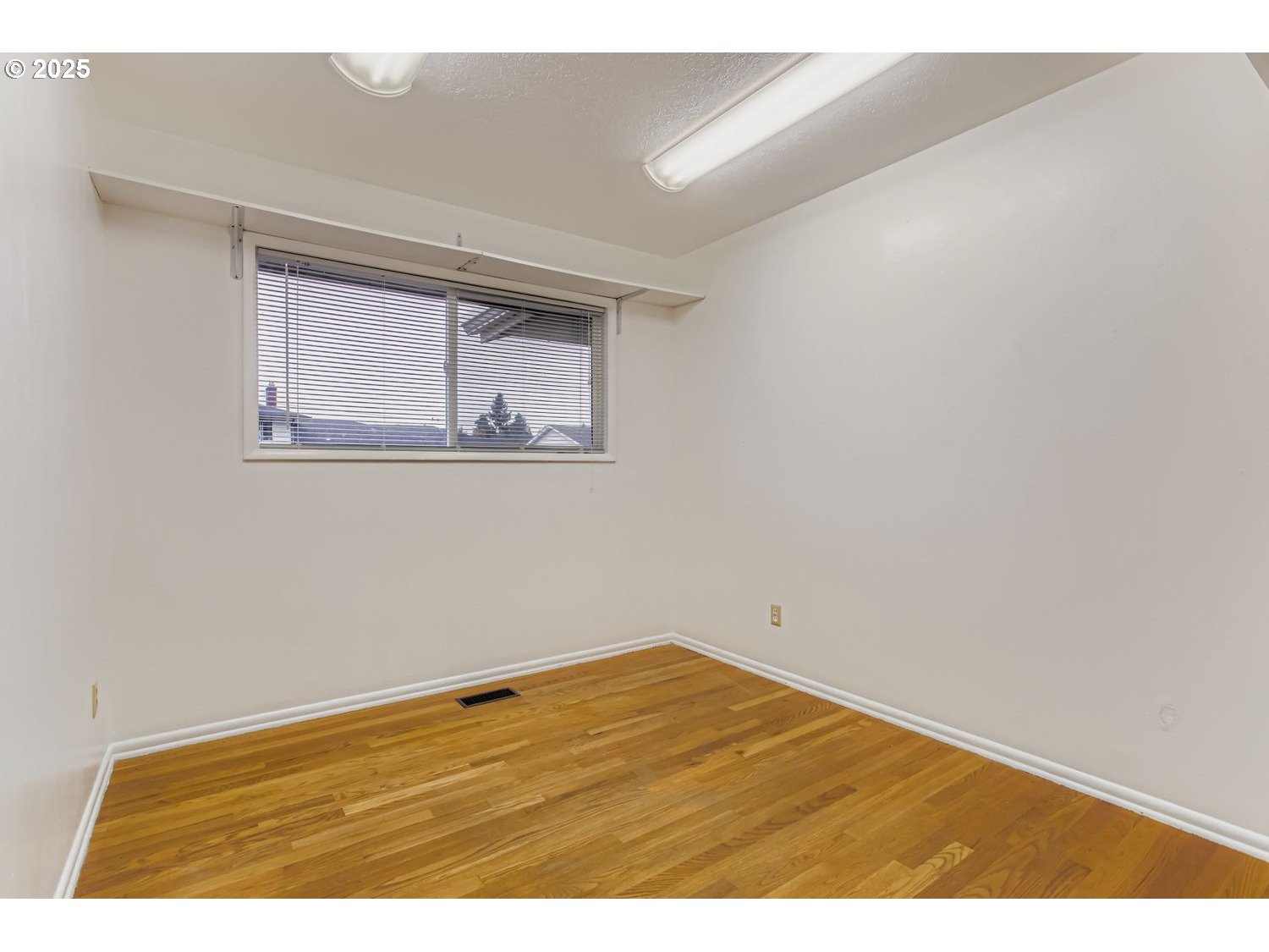10832 Southeast Stephens Street Portland, OR 97216 - Photo 17 of 36 a view of empty room