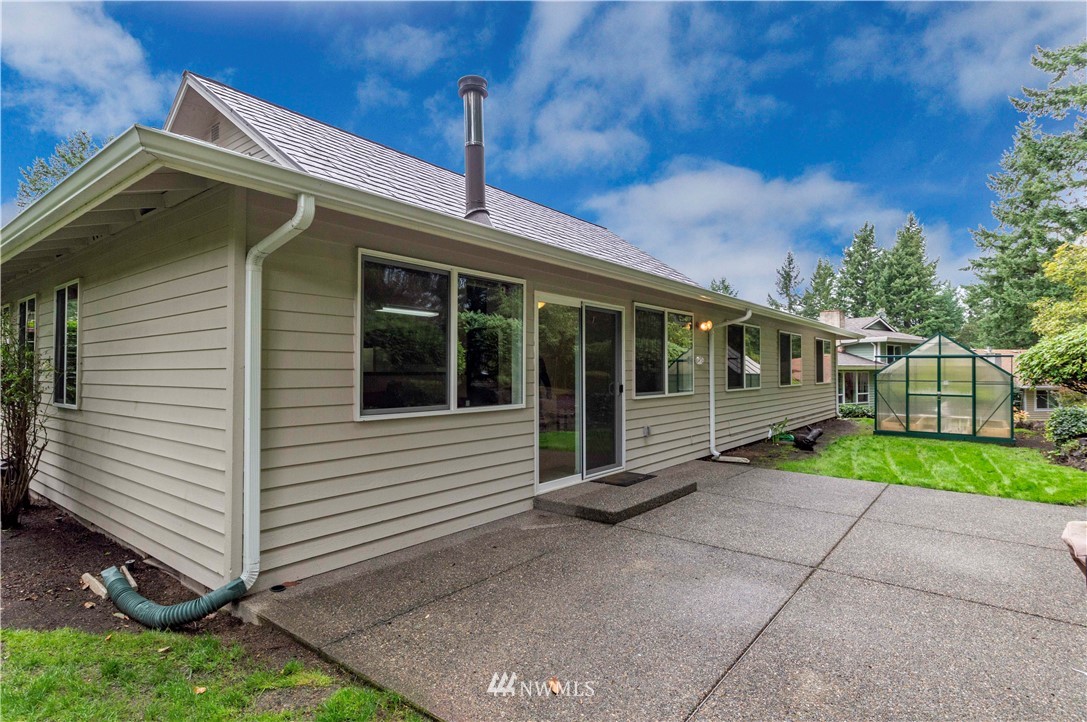 9022 Ridgeview Circle West University Place, WA 98466 - Photo 17 of 25 Gallery Image 17