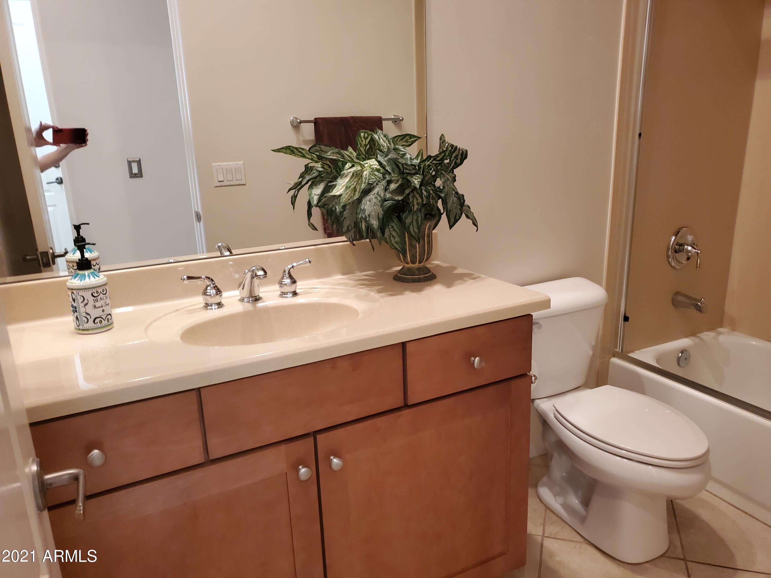 1903 East Latona Road Phoenix, AZ 85042 - Photo 18 of 35 20201001_101813