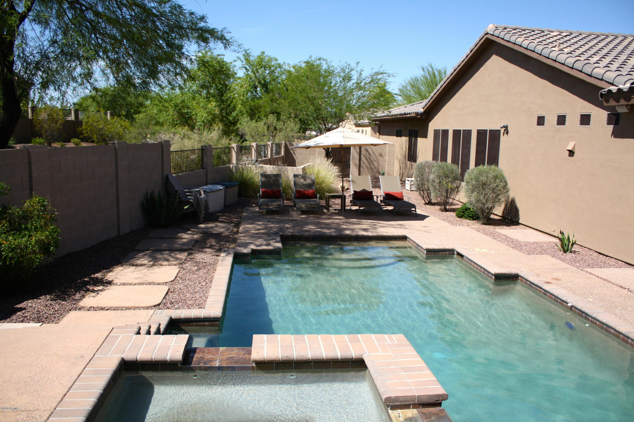 1903 East Latona Road Phoenix, AZ 85042 - Photo 4 of 35 20140504142908166427000000-o