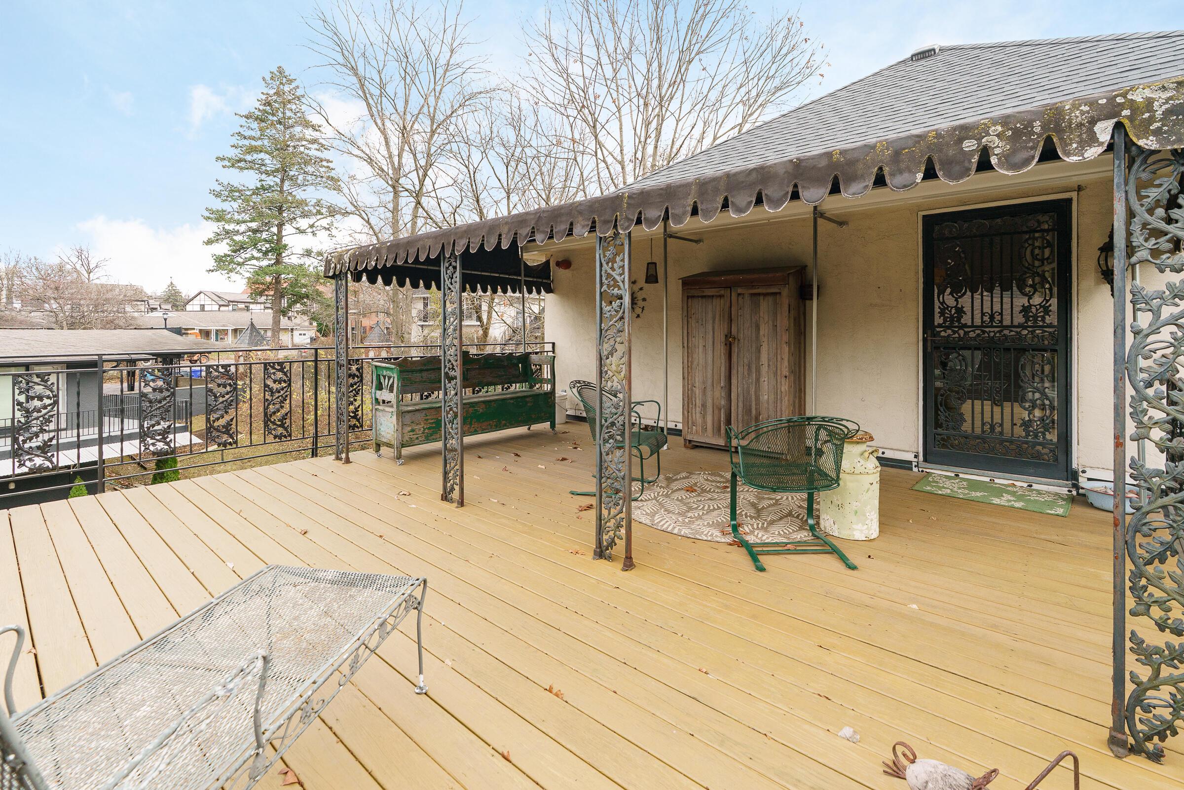 1631 Roxbury Road, Unit F3 Columbus, OH 43212 - Photo 29 of 45 Outdoor Deck